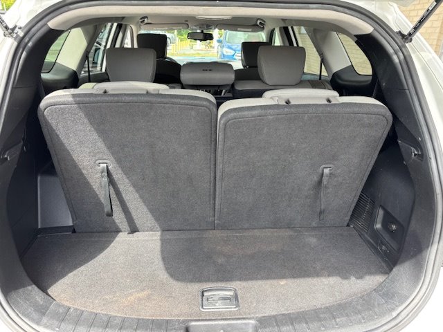 2015 Hyundai Santa Fe - $11,995