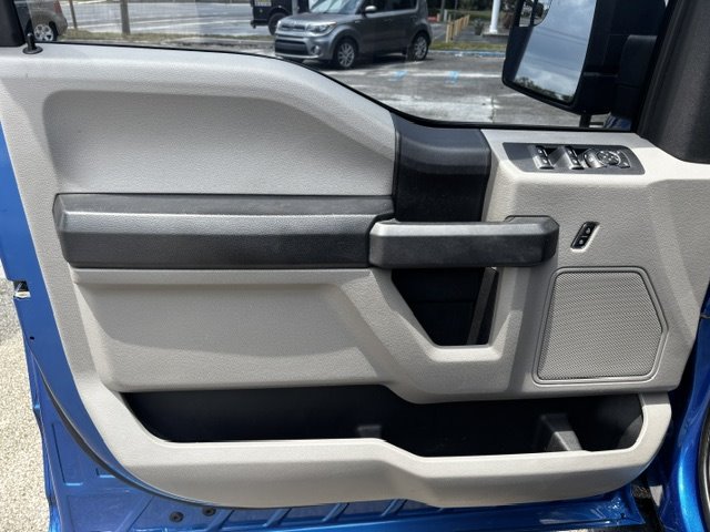 2016 Ford F-150 - $14,995