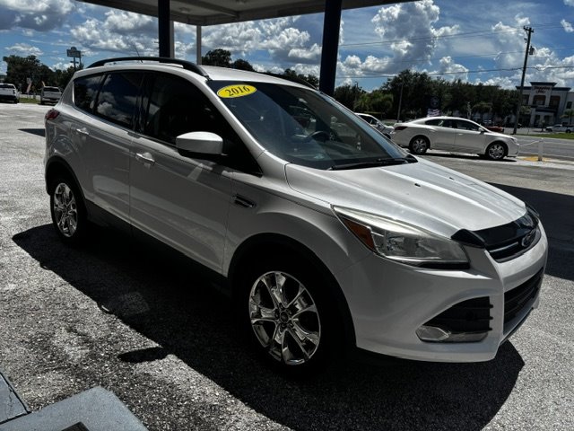 2016 Ford Escape - $7,995