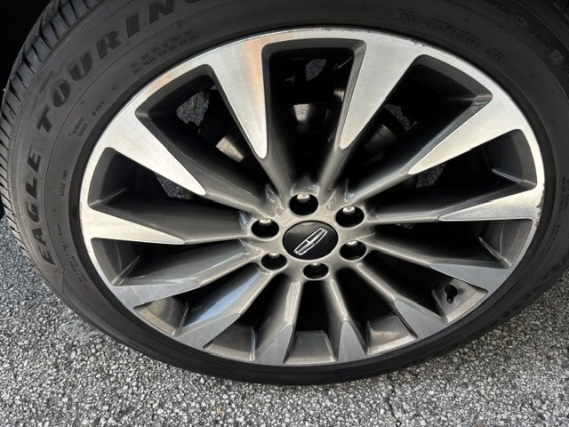 2018 Lincoln Navigator - $23,995
