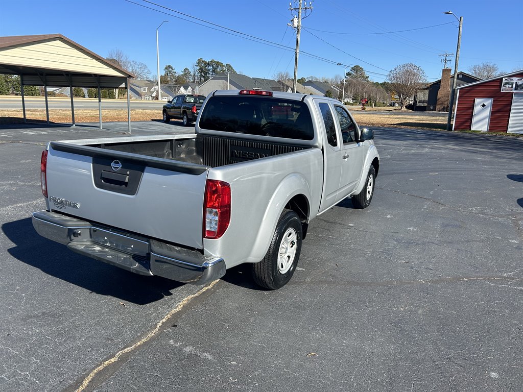 2013 Nissan Frontier S photo