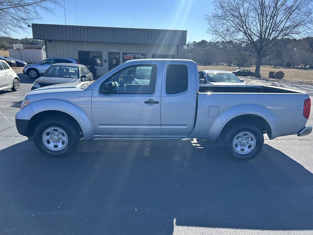 2013 Nissan Frontier S photo