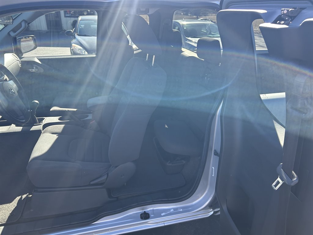 2013 Nissan Frontier S photo