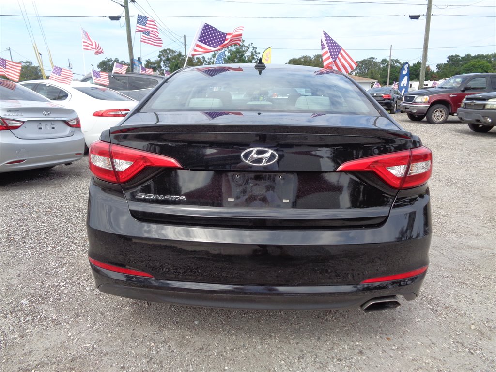 2017 Hyundai Sonata SE/NO Accidents photo
