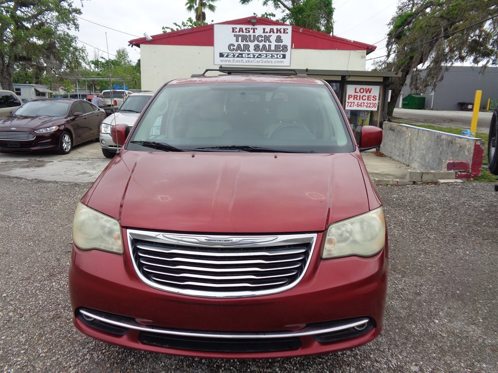 2012 Chrysler Town & Country Touring photo
