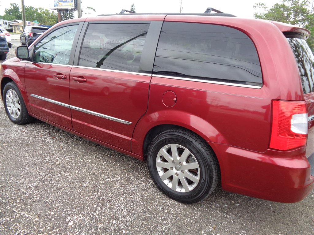 2012 Chrysler Town & Country Touring photo