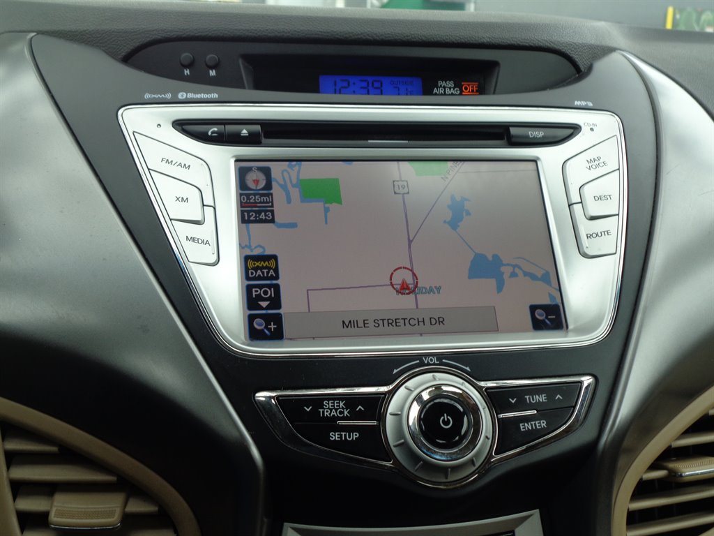 2012 Hyundai Elantra GLS photo