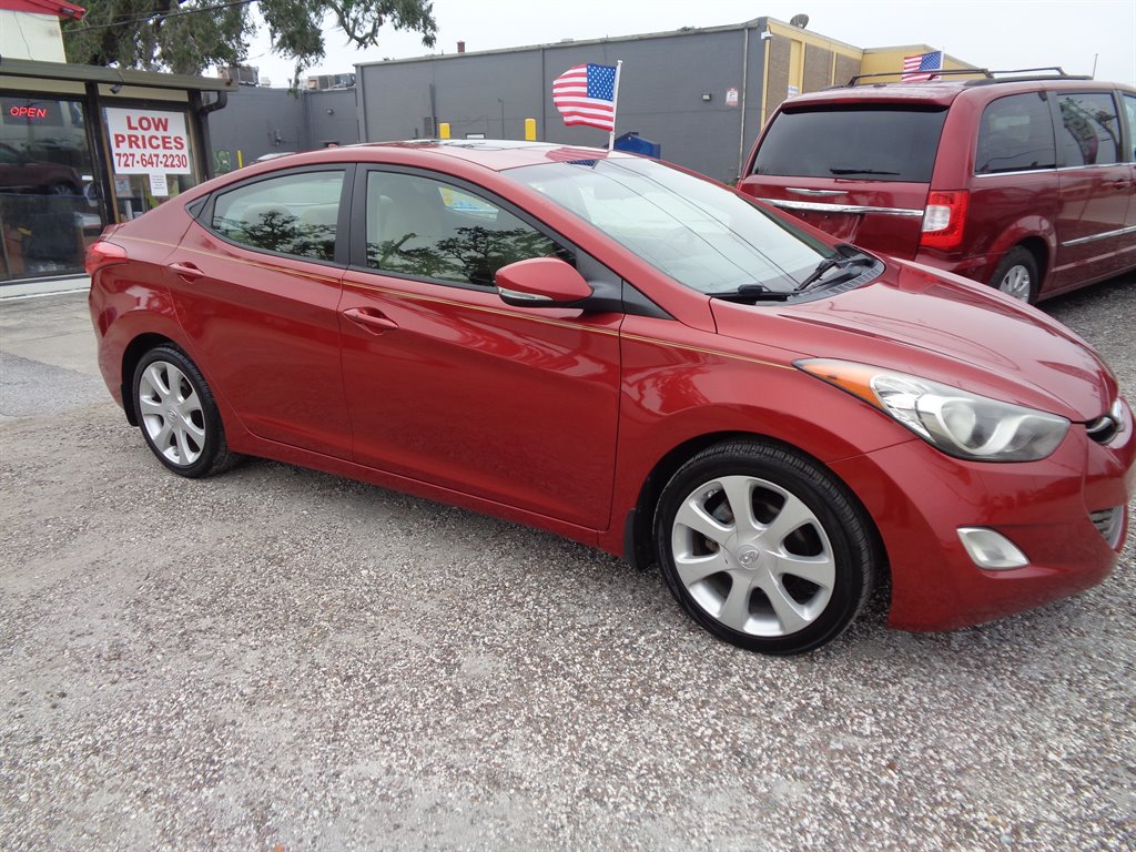 2012 Hyundai Elantra GLS photo