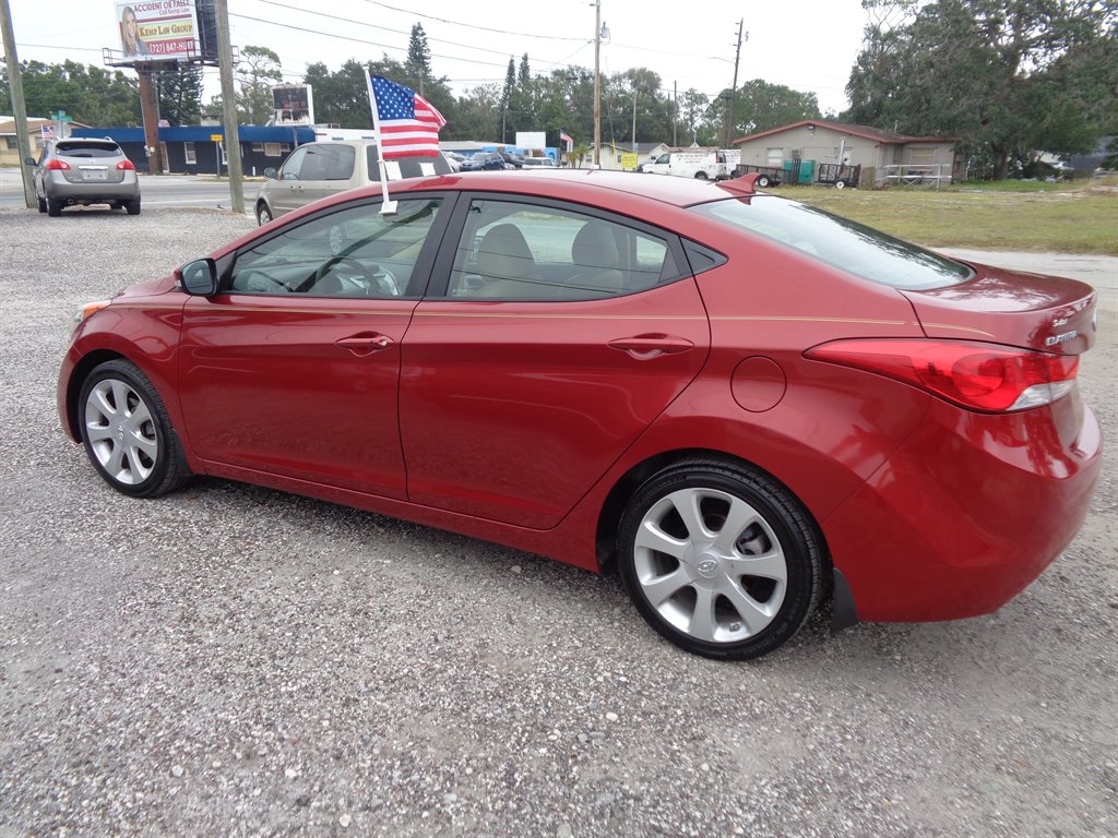 2012 Hyundai Elantra GLS photo