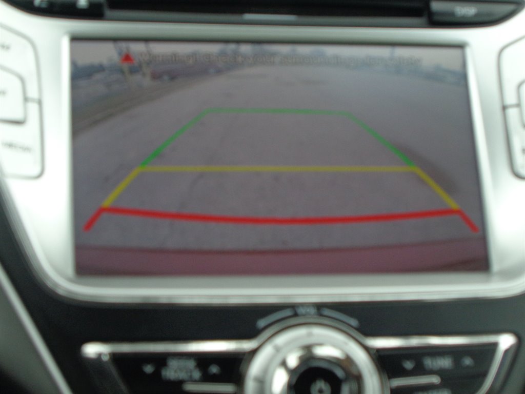 2012 Hyundai Elantra GLS photo