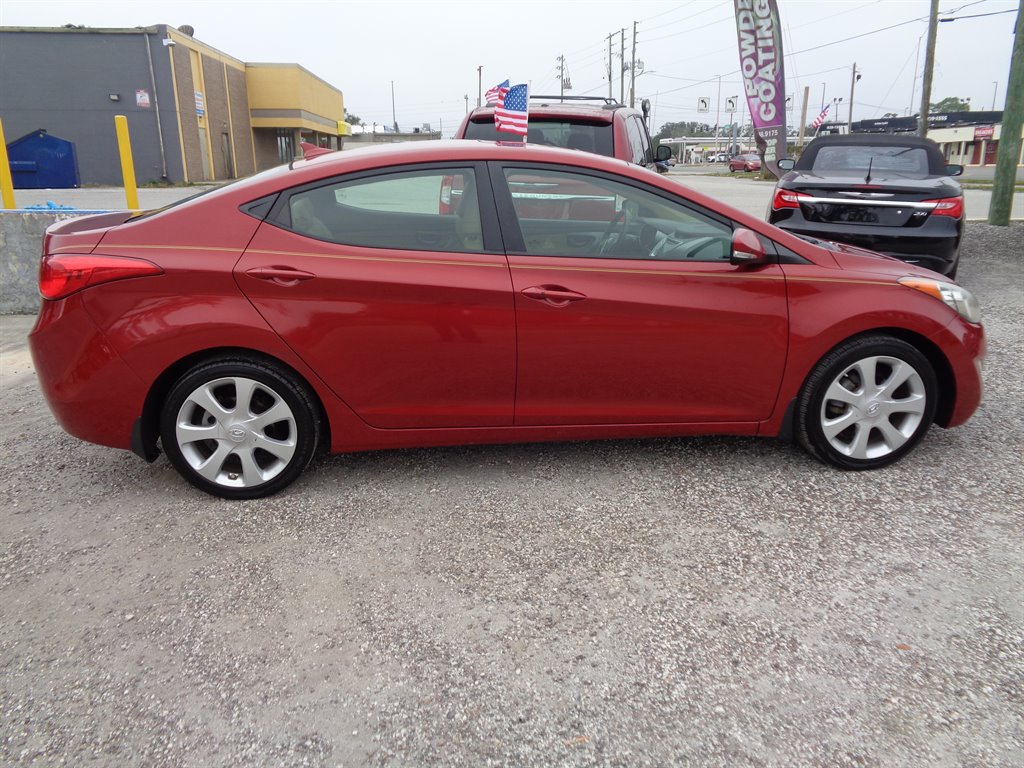 2012 Hyundai Elantra GLS photo