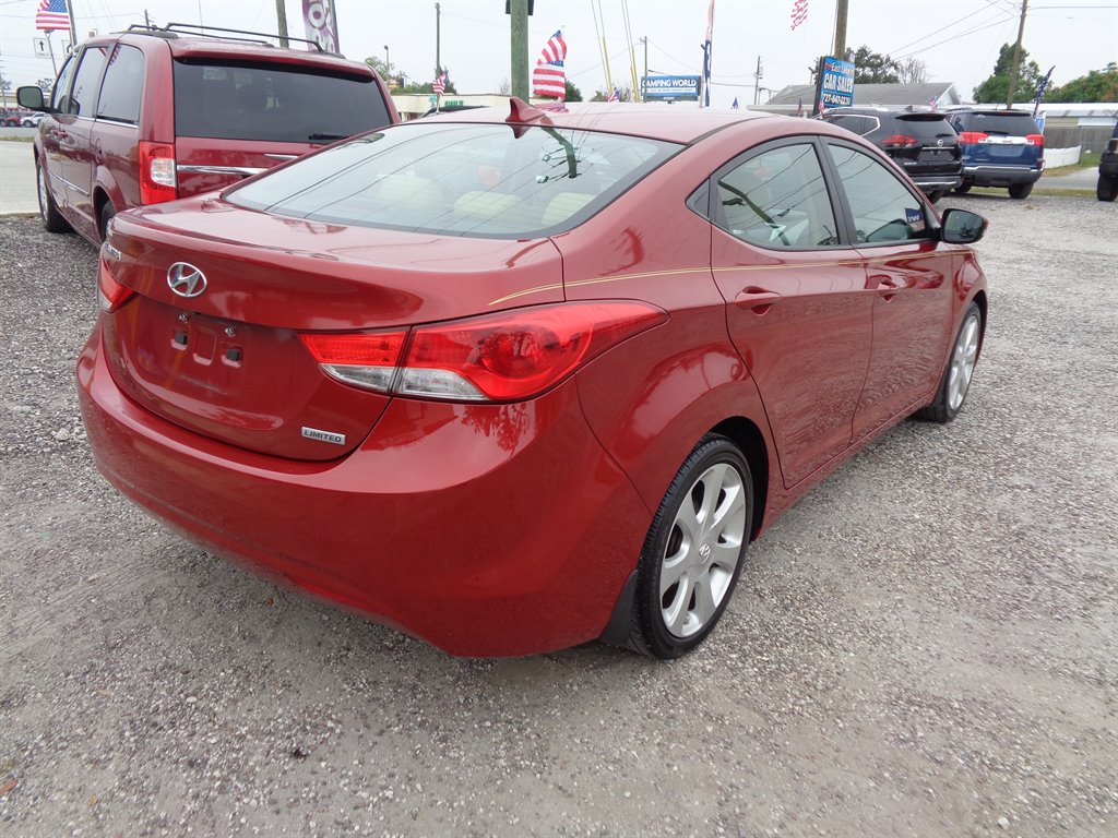 2012 Hyundai Elantra GLS photo