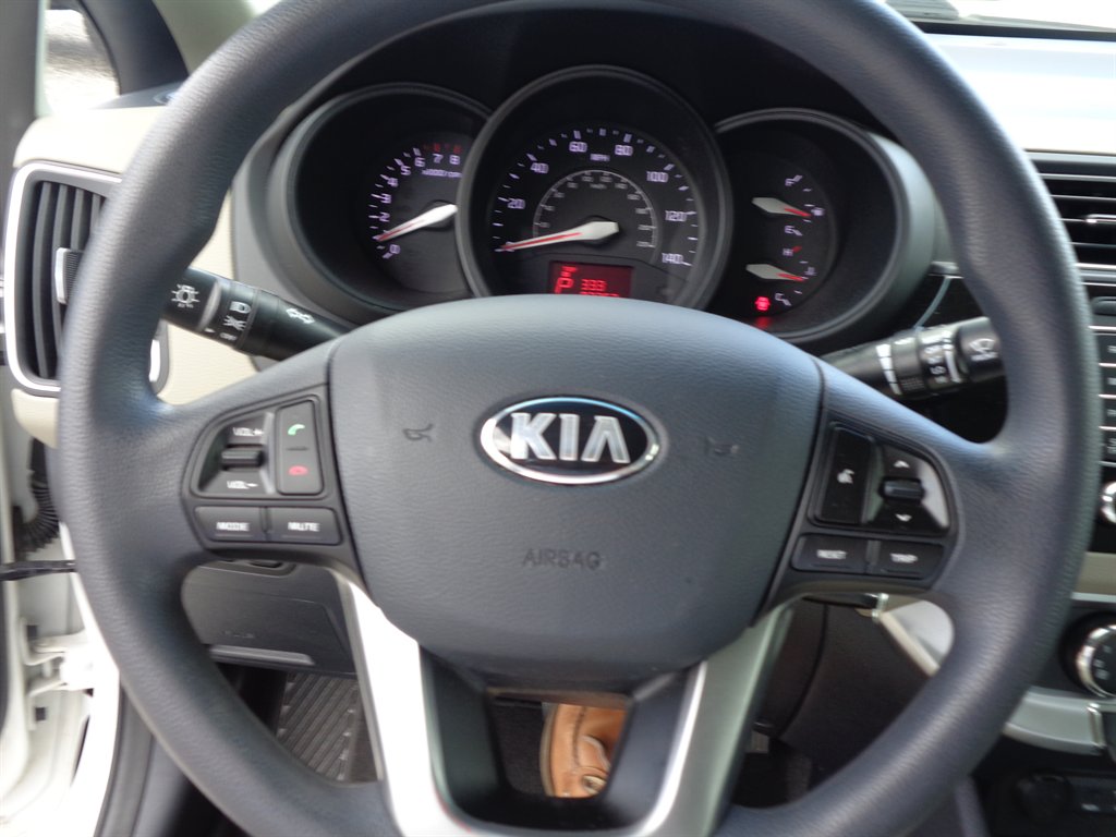 2016 Kia Rio - $7,870