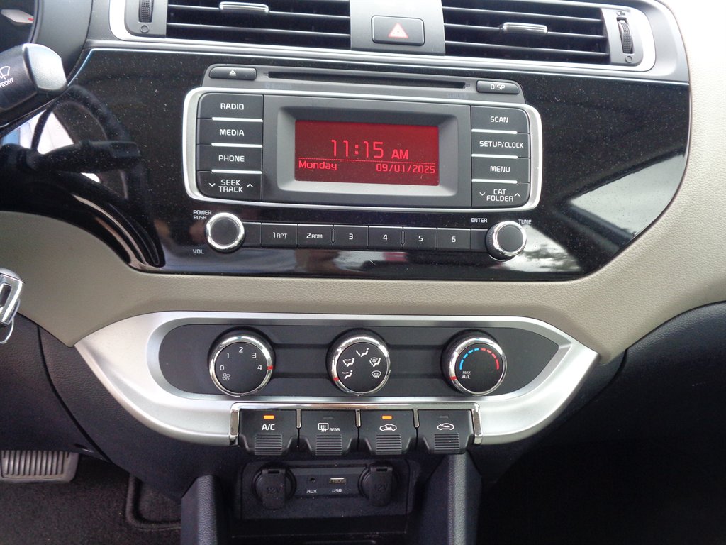 2016 Kia Rio - $7,870