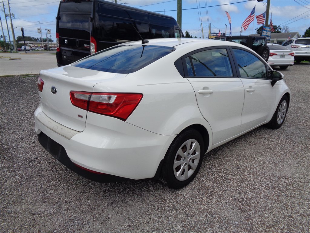 2016 Kia Rio - $7,870