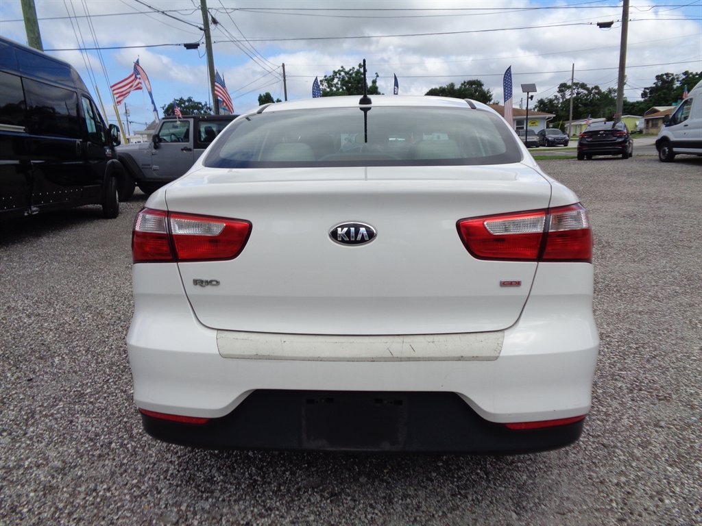 2016 Kia Rio - $7,870