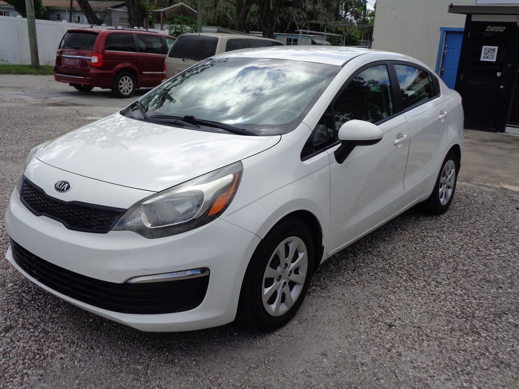 2016 Kia Rio - $7,870