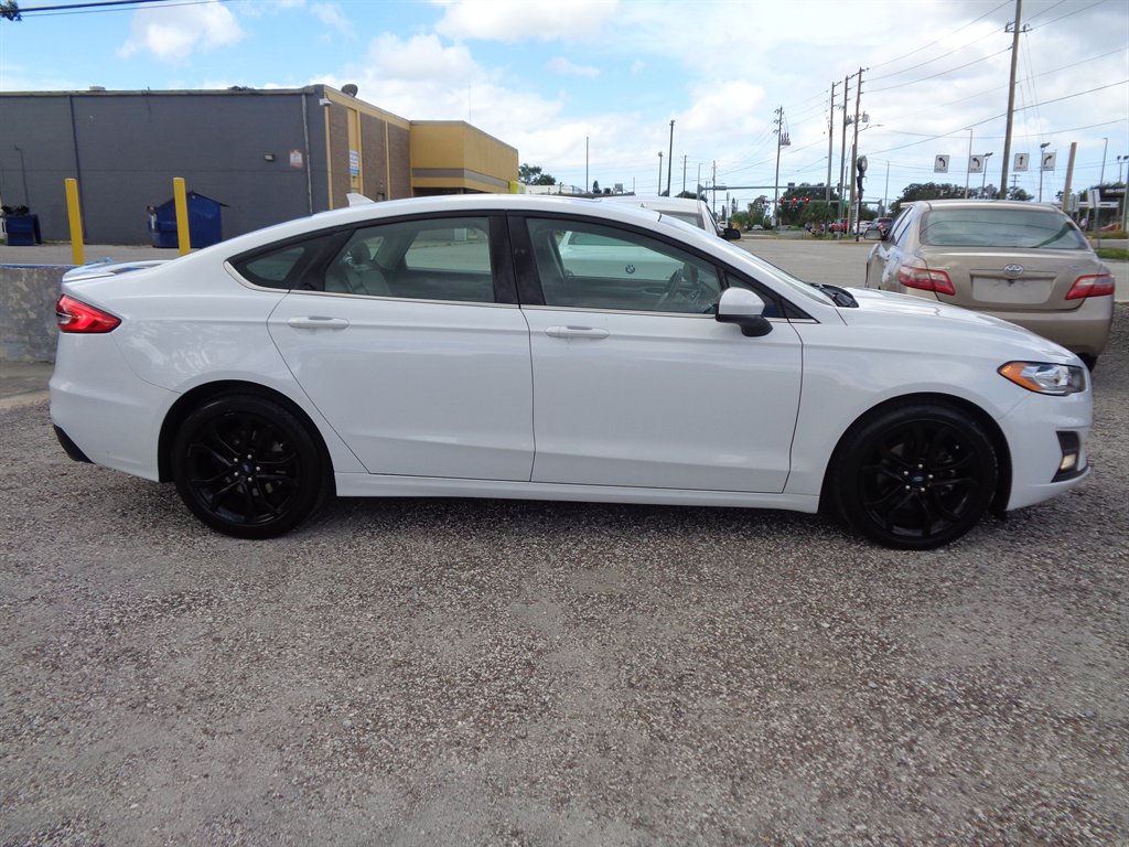 2019 Ford Fusion - $11,850