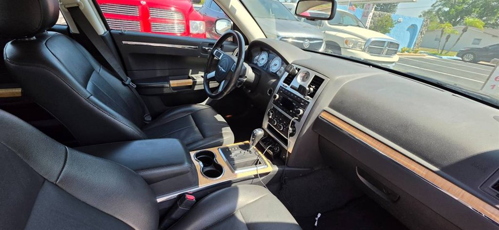 2008 Chrysler 300 - $5,299
