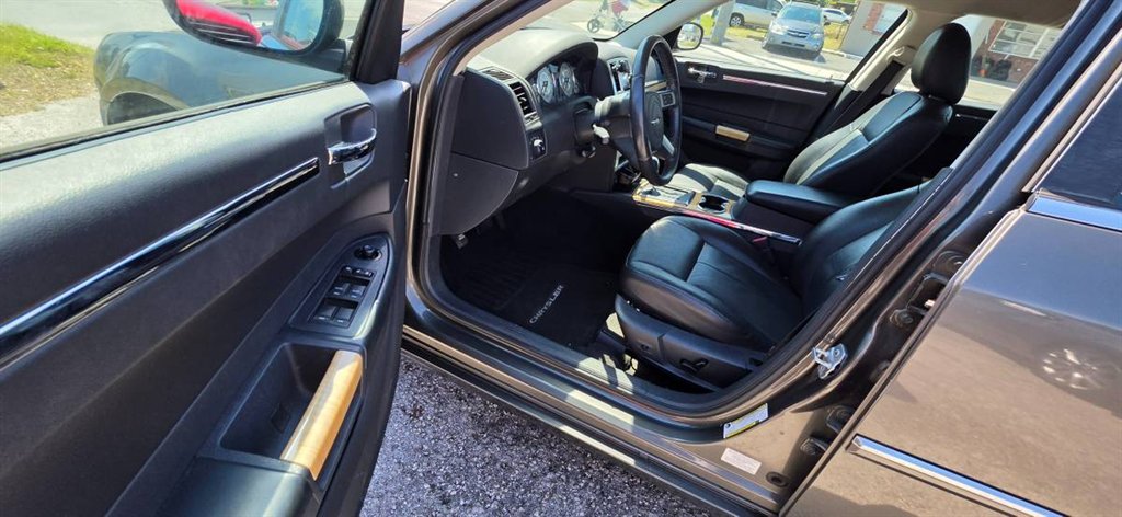2008 Chrysler 300 - $5,299