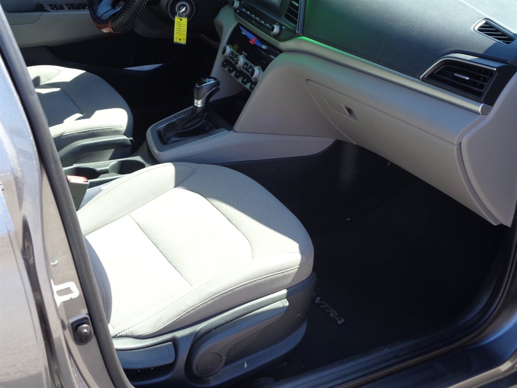 2020 Hyundai Elantra - $6,999