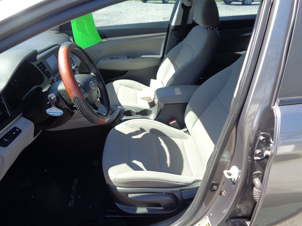2020 Hyundai Elantra - $6,999