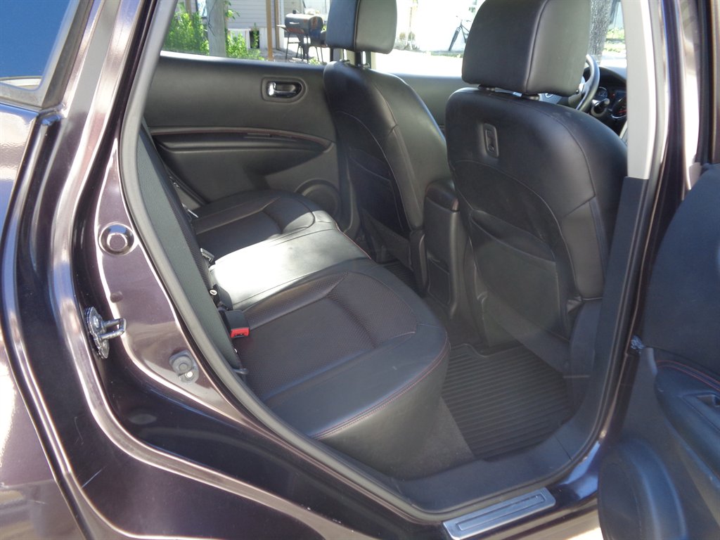 2012 Nissan Rogue - $3,900