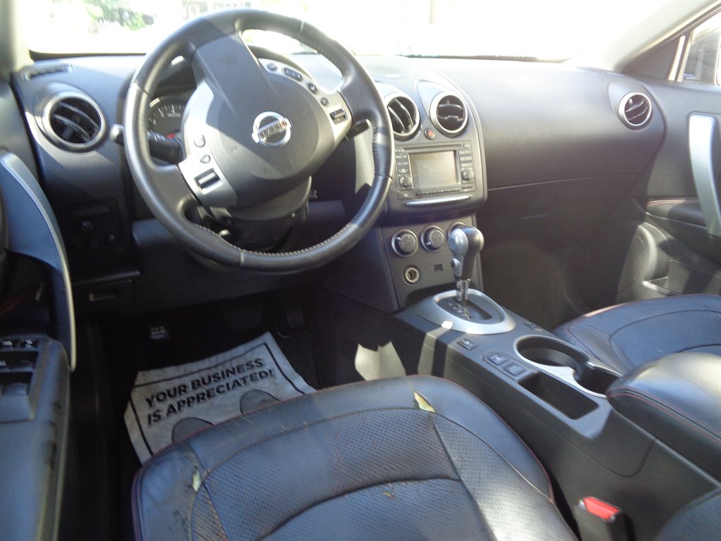2012 Nissan Rogue - $3,900