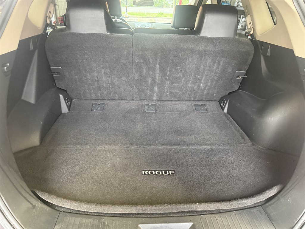 2012 Nissan Rogue - $3,900