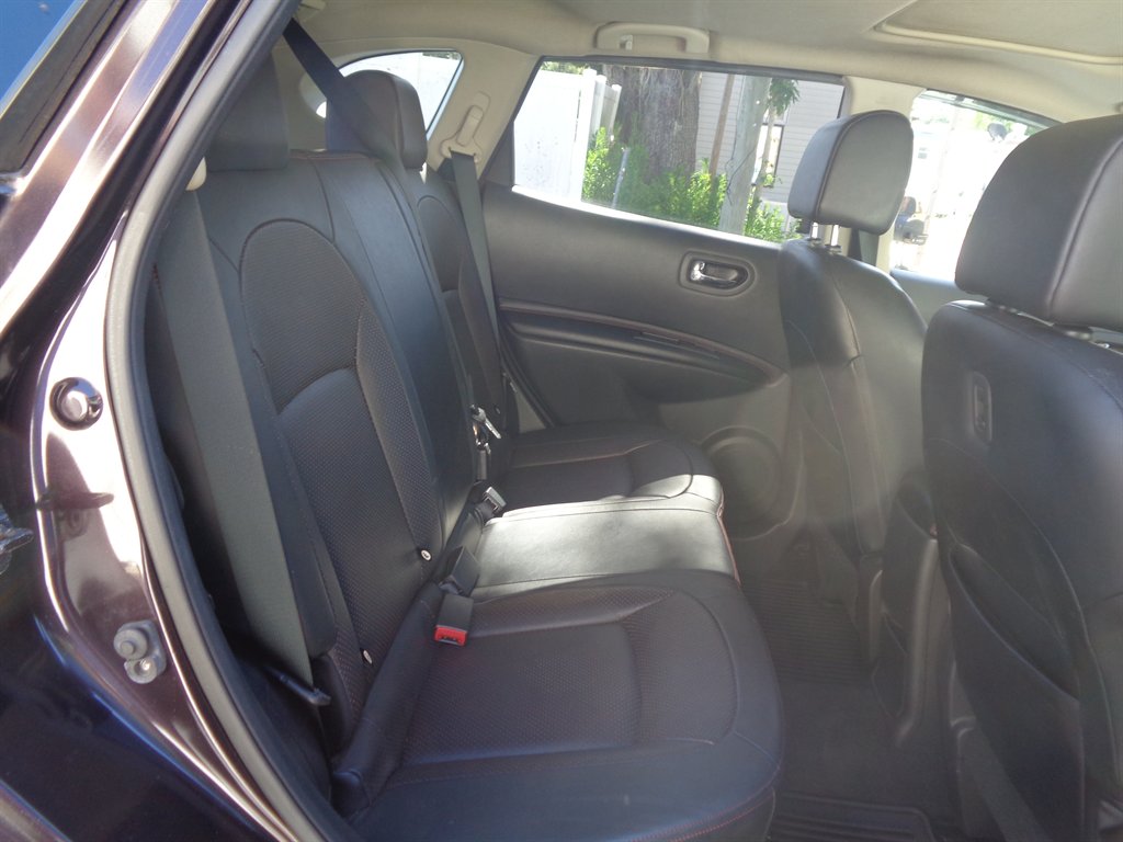2012 Nissan Rogue - $3,900