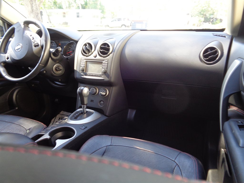 2012 Nissan Rogue - $3,900
