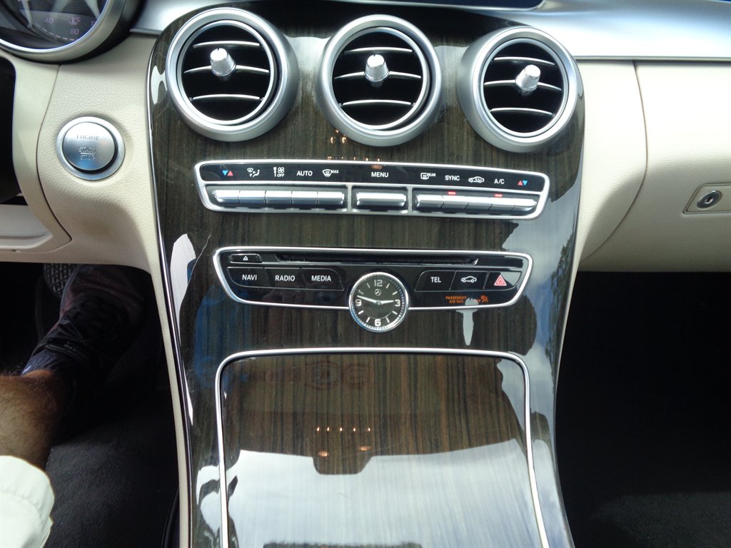2016 Mercedes-Benz C-Class - $16,075