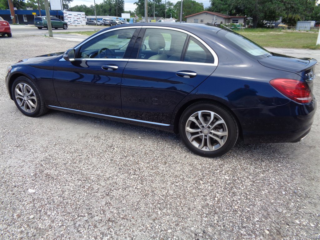 2016 Mercedes-Benz C-Class - $16,075