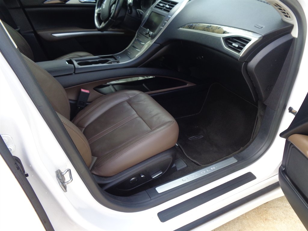 2016 Lincoln MKZ - $12,075