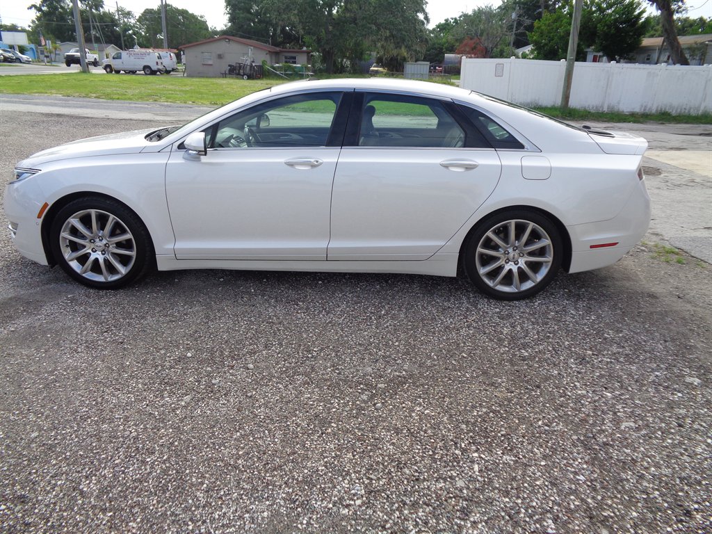 2016 Lincoln MKZ - $12,075