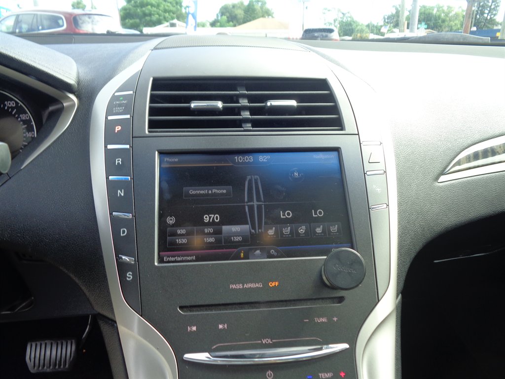 2016 Lincoln MKZ - $12,075