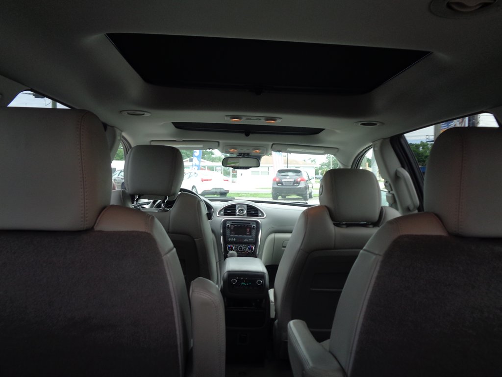 2015 Buick Enclave - $10,925