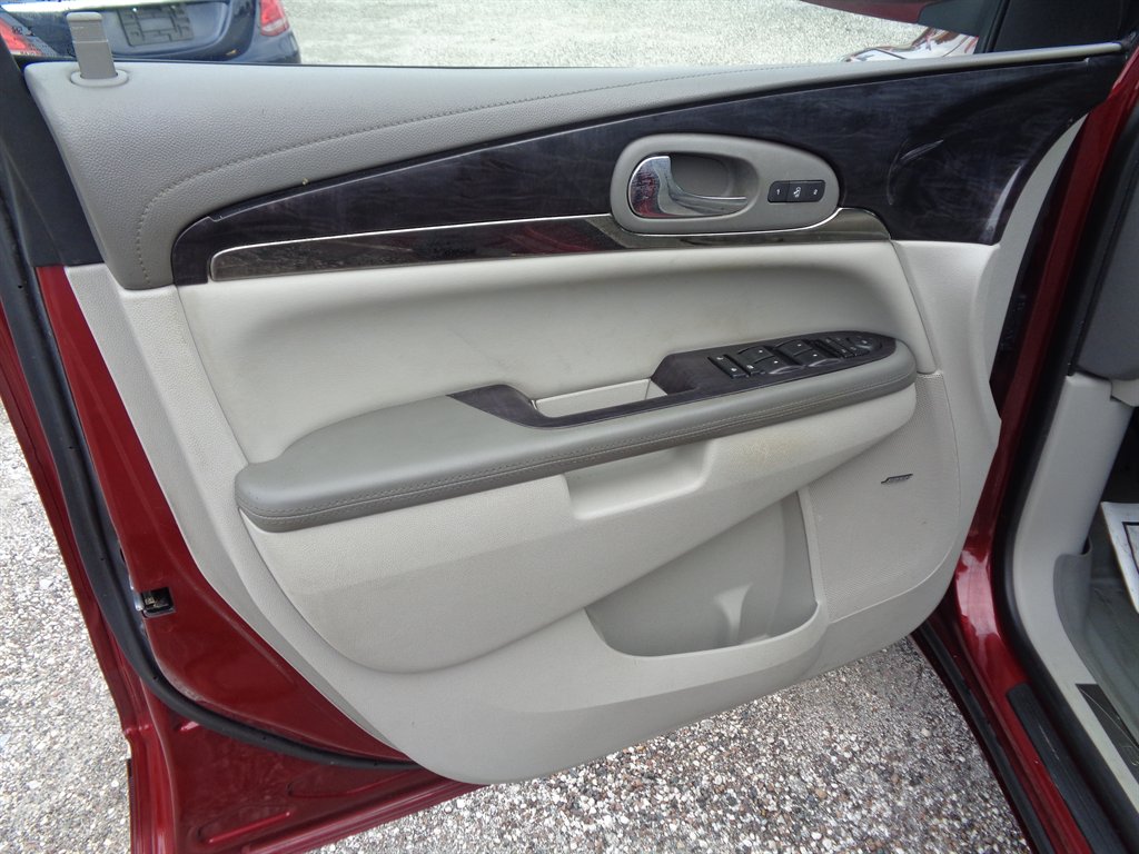 2015 Buick Enclave - $10,925