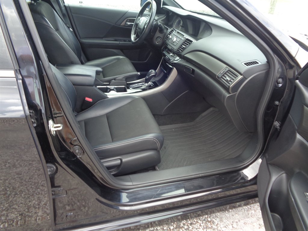 2017 Honda Accord - $16,490