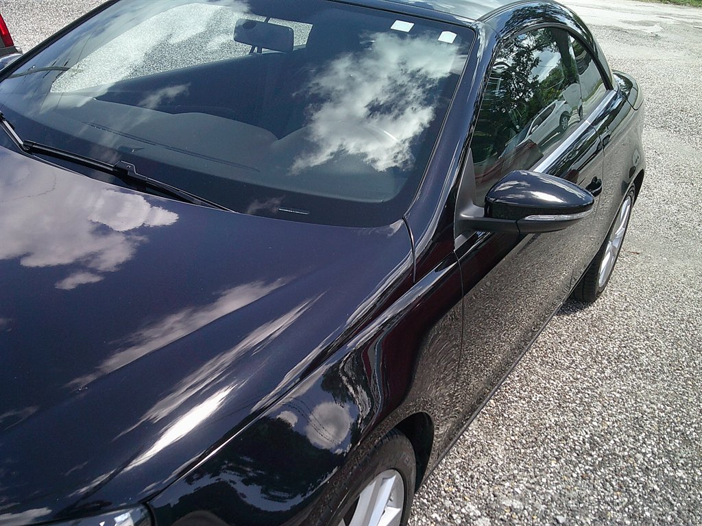 2014 Volkswagen Eos - $8,800