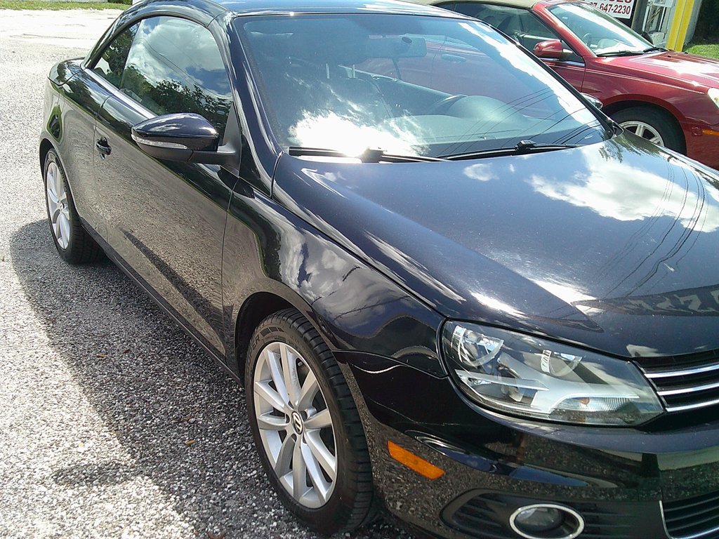 2014 Volkswagen Eos - $8,800