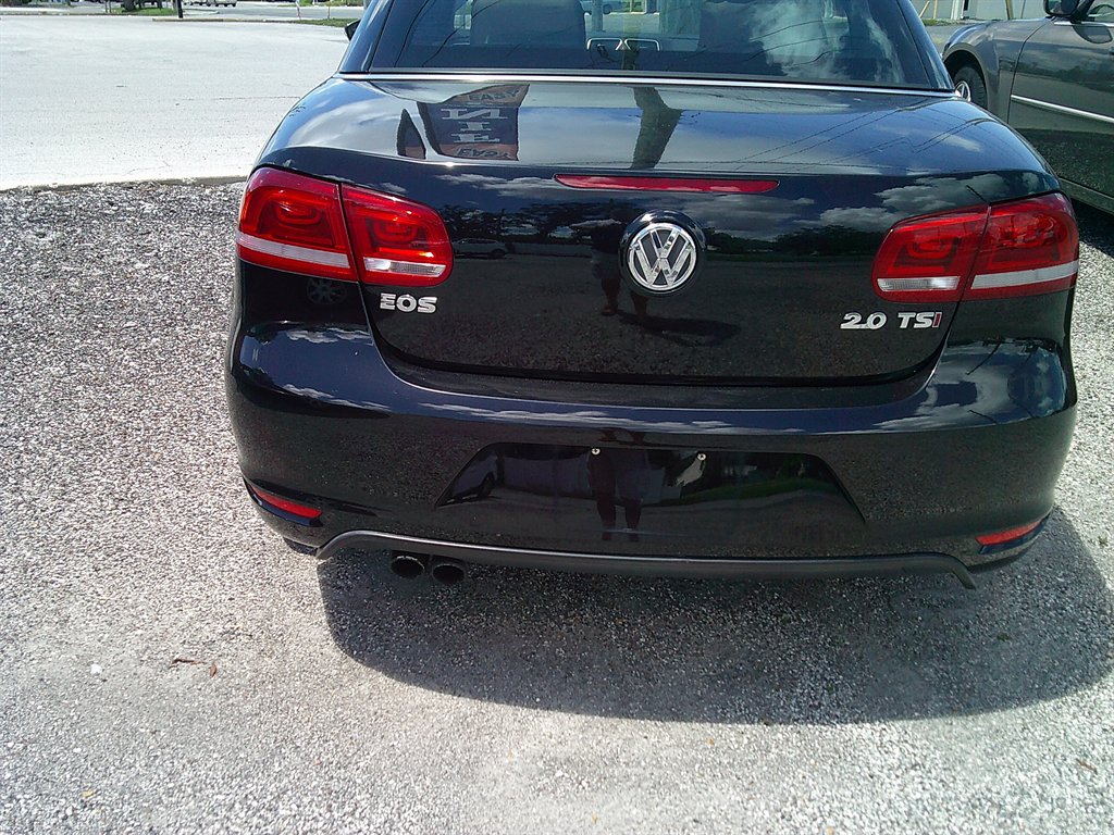 2014 Volkswagen Eos - $8,800