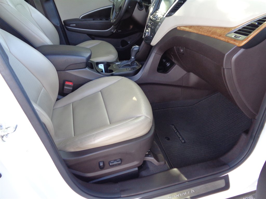2016 Hyundai Santa Fe Sport - $10,950