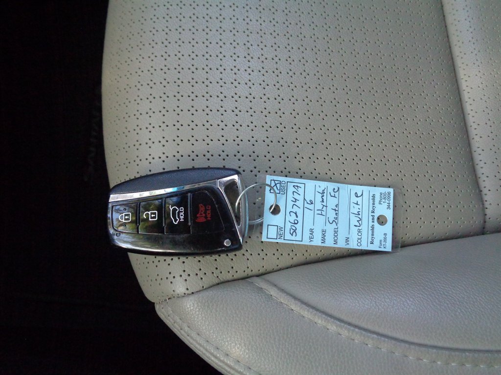 2016 Hyundai Santa Fe Sport - $10,950