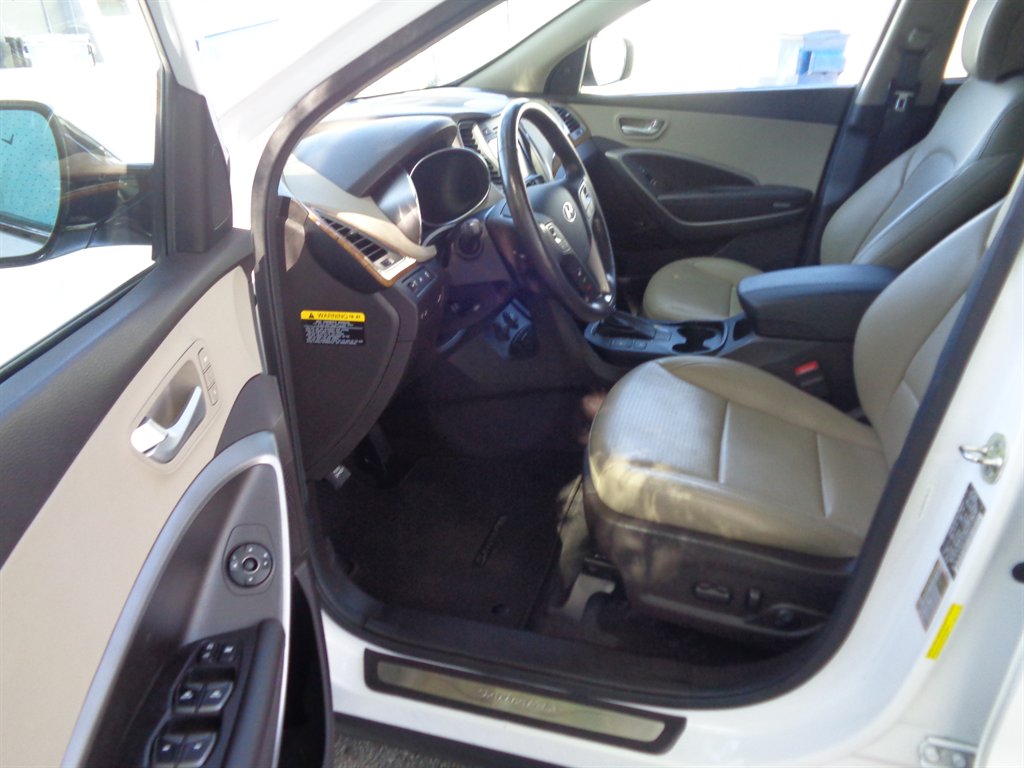 2016 Hyundai Santa Fe Sport - $10,950