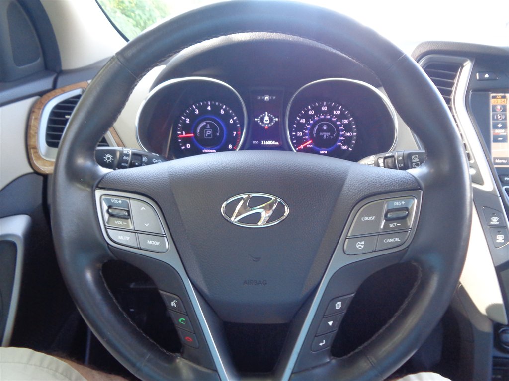 2016 Hyundai Santa Fe Sport - $10,950