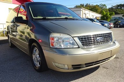 2004 Ford Freestar Limited photo