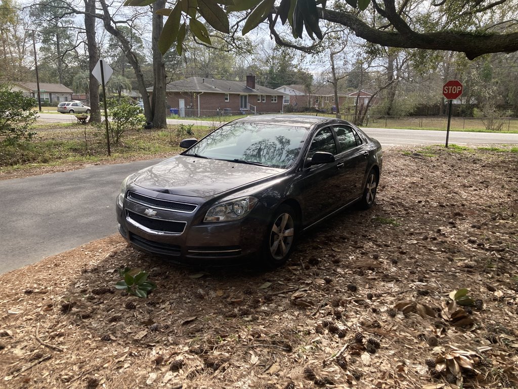 The 2011 Chevrolet Malibu LT photos