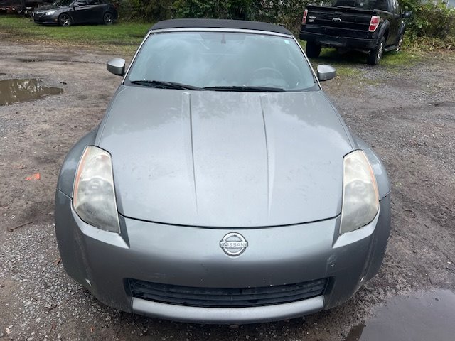 2005 Nissan 350Z Touring photo