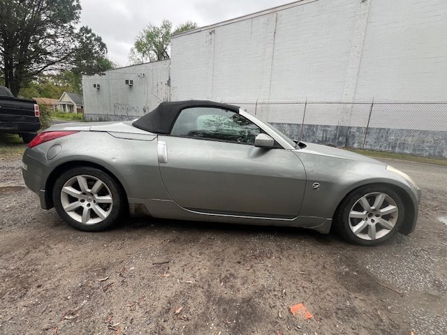 2005 Nissan 350Z Touring photo